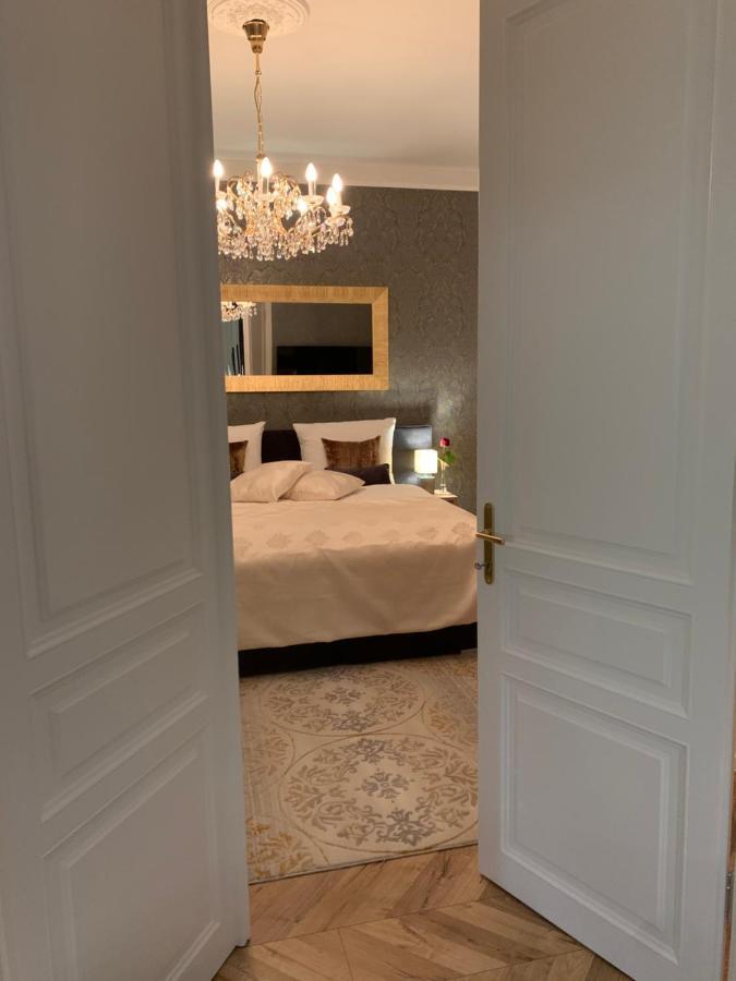Sophies Place Yppenplatz - Imperial Lifestyle Parking Apartment Wien