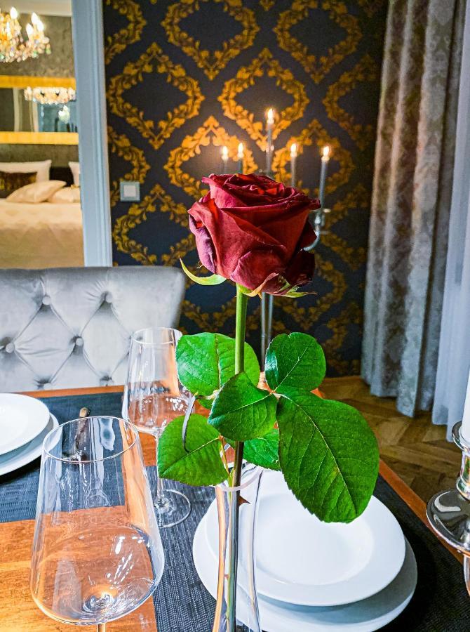 Sophies Place Yppenplatz - Imperial Lifestyle Parking Apartment Wien
